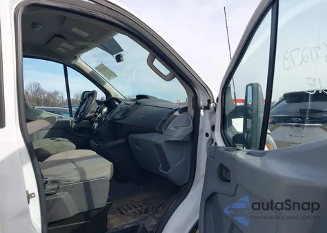 2015 Ford Transit-250 z USA, uszkodzony, nr VIN 1FTNR2YM5FKA86255